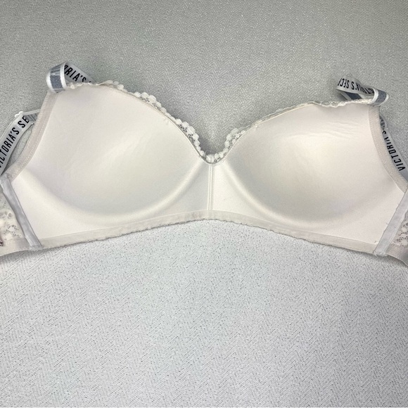 Victoria Secret Lace T Shirt Lightly Padded Wireless Bra White 32DD - Picture 6 of 7